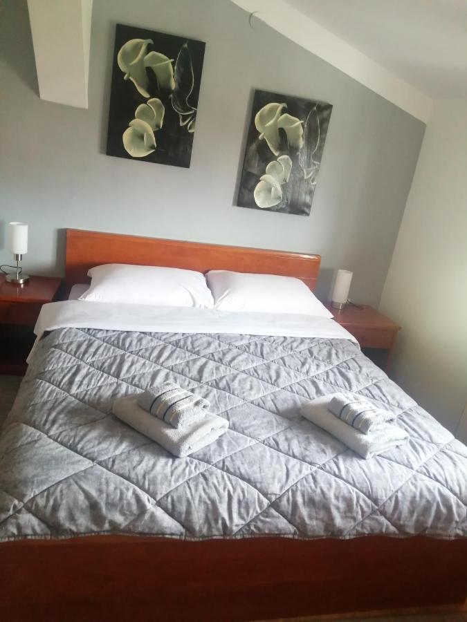 Guest House Neno Огулин Екстериор снимка