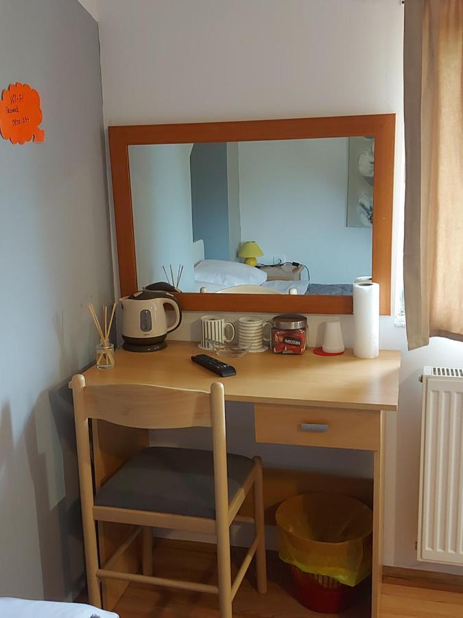 Guest House Neno Огулин Екстериор снимка