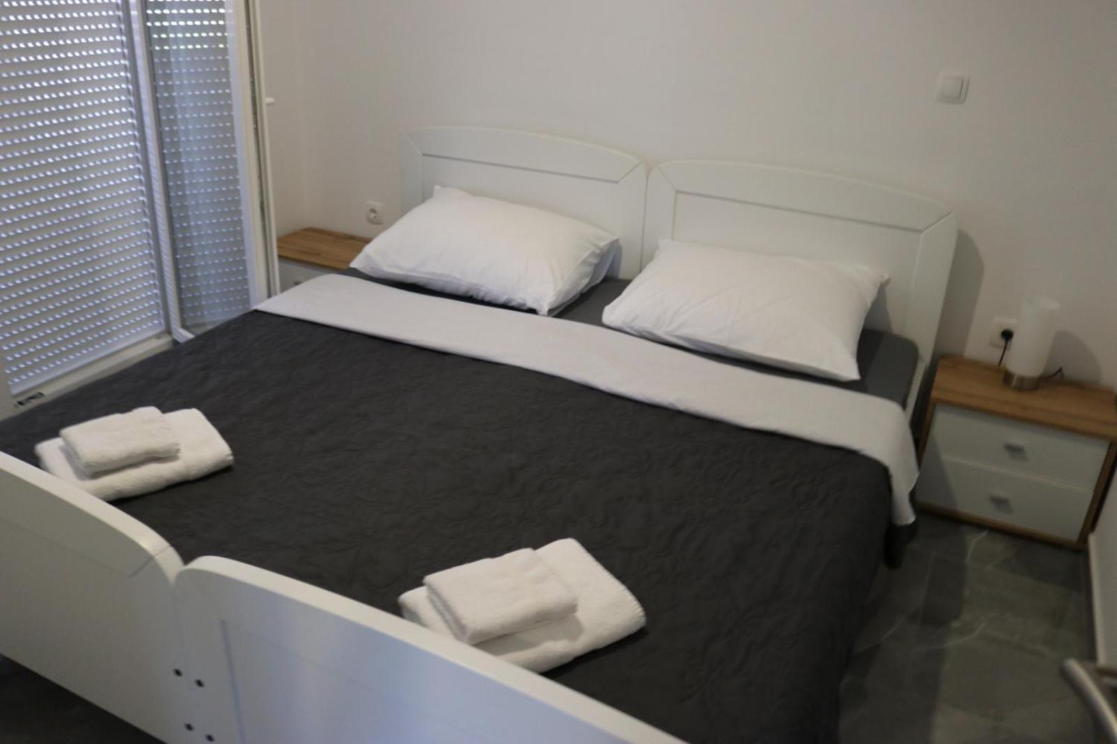 Guest House Neno Огулин Екстериор снимка