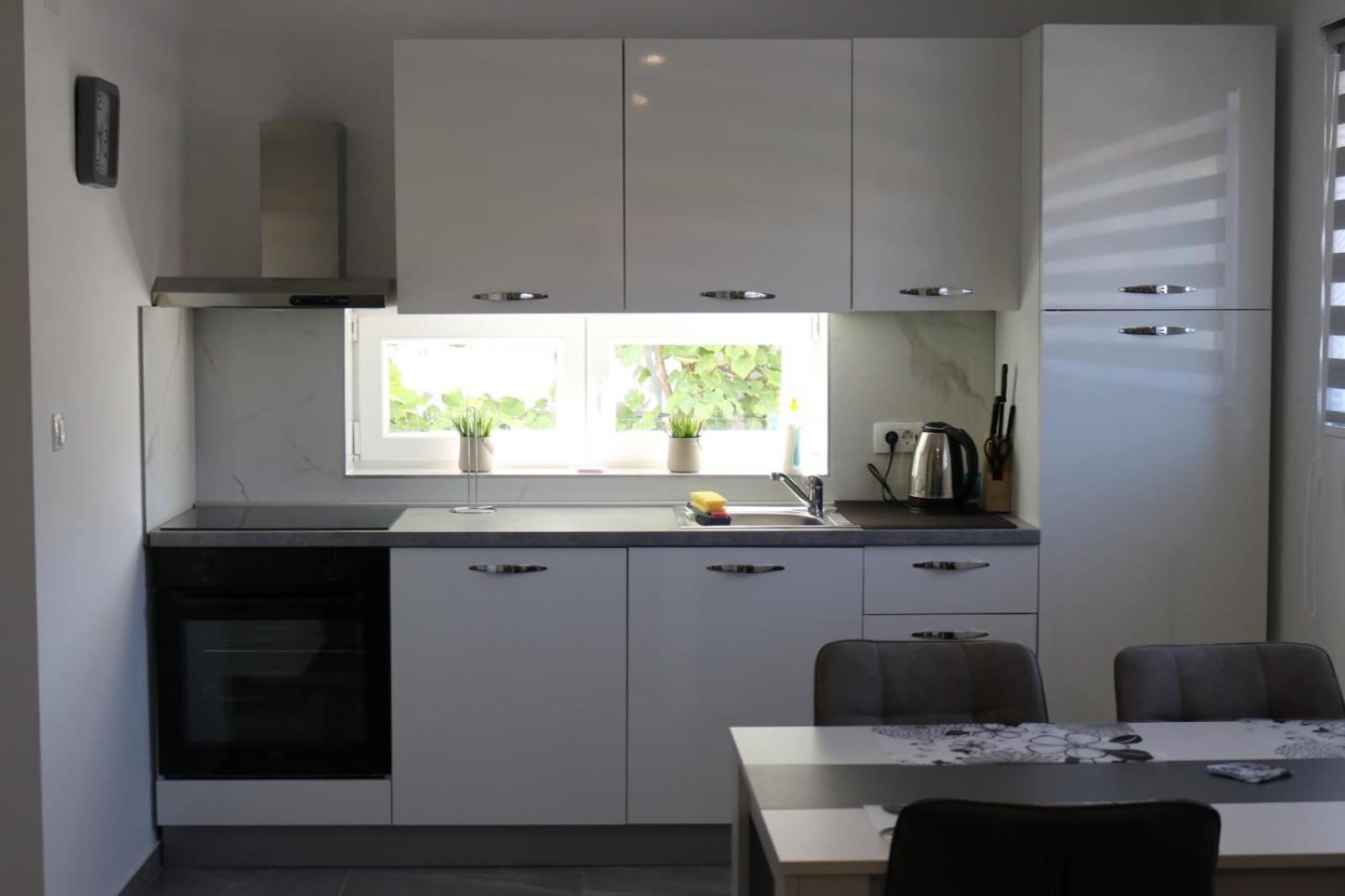 Guest House Neno Огулин Екстериор снимка