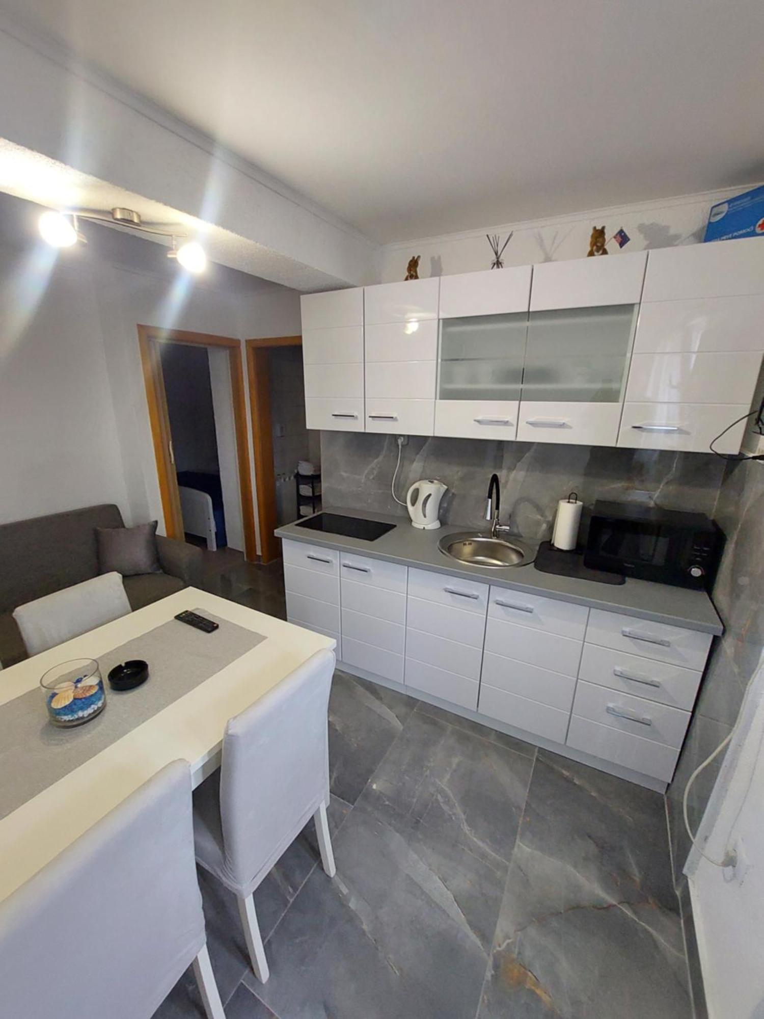 Guest House Neno Огулин Екстериор снимка